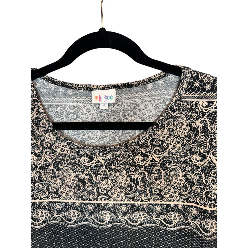 LuLaRoe Oversized Tee Retired Geo Lace Paisley Print Black Cream Size M (10-12)